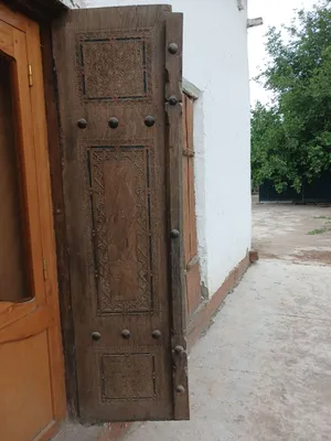 Qadimiy eshik 17-18 asr 1
