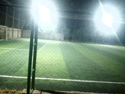 Mini stadion 3 yil ishlatilgan buzilib kamplek sotiladi holati zoʻr . 1