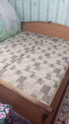 Shoshilinch ravishda ikki kishilik karavot sotiladi
