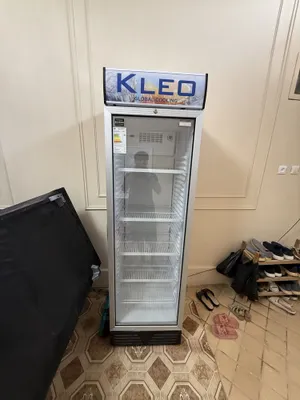 Продаётся витринный холодильник KLEO / холодильник для напитков