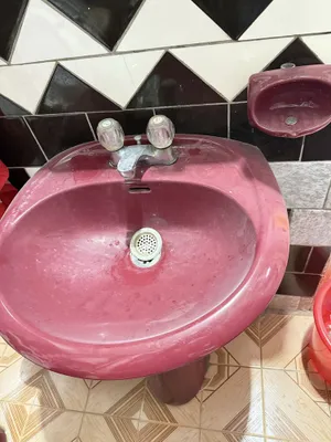 Sovun idishi bilan ishlatilgan “tyulpan” sotiladi.