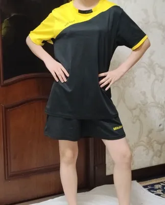 Qizlar uchun sport kiyimi 1