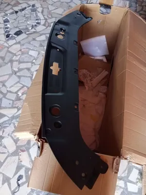 Нижняя часть капота Dongfeng EP008 1