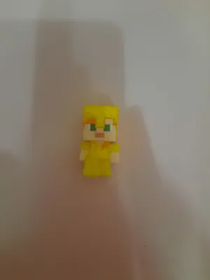 Kinder Minecraft o‘yinchoqlari