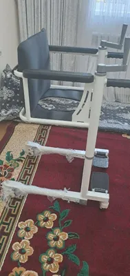 Sanitar jihozlangan nogironlar kreslo aravachasi 1