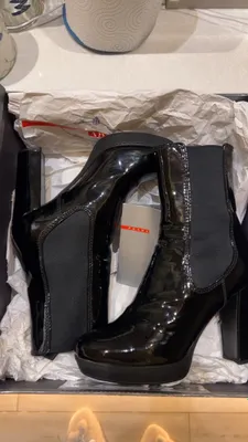Prada botil'onlari 2