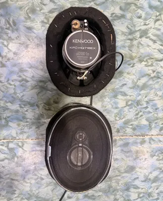 Колонка Kenwood 700 Вт, усилитель 4-канальный 1