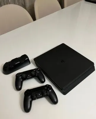 Proshivka qilingan PlayStation 4 Slim sotiladi