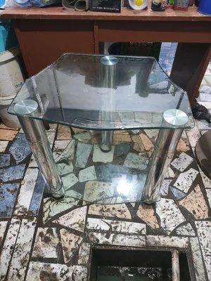 Televizor va kompyuter uchun taglik 1