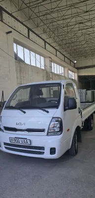 KIA BONGO сотилади 1