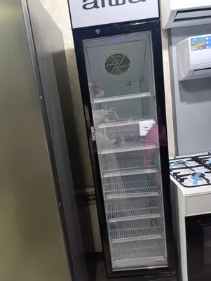 Qora vitrinа sovutgich AIWA SC145B (145 l) — zamonaviy jalb qiluvchi 1