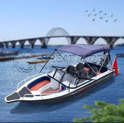 Скоростная прогулочная лодка 1