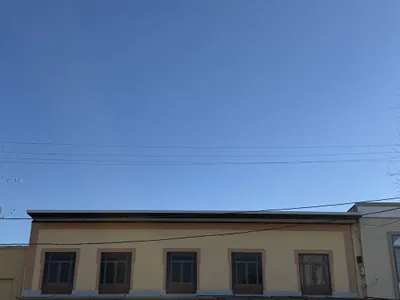 2 etaj arendaga beriladi