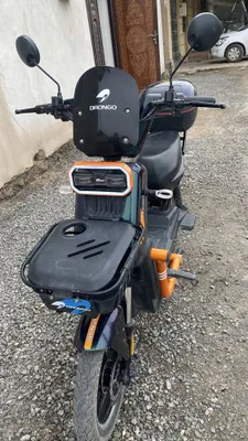 Drongo skuter | 2000km | holati : zor | manzil: beruniy | narx 4,5 mln 1