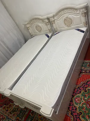 Spalniy mebel 2 ta yangi matrasi bilan 1