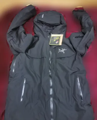 Зимняя куртка Arcteryx 1