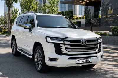 Toyota Land Cruiser 300 | 2023/2024 | 37 000 km | Eng Fuli 1