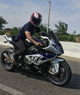 BMW S 1000 RR mototsikli