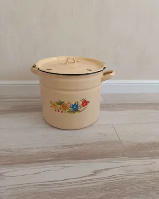 Кастрюля эмалированная