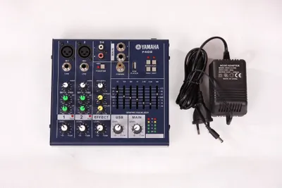 Микшерный цифровой пульт YAMAHA 1