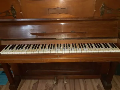 Antikvar fortepiano 1