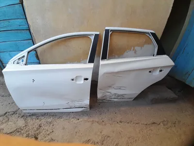 Левые передняя и задняя двери BYD J2, можно покрасить в вакуумной камере