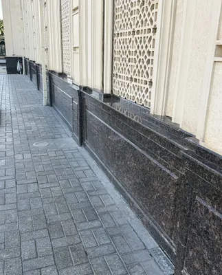 Гранит фасад сухой мантаж гранит уста 1