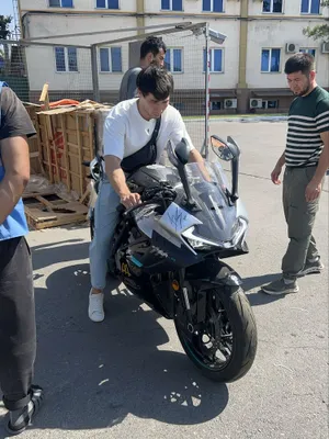 Cf moto 675sr-r продаю 6000 чиланзар звонить 1