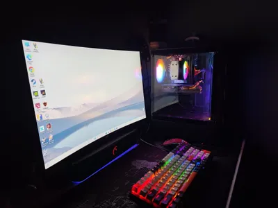 I5 12400/RTX 3050 6GB/+ 180 Gts monitor 1