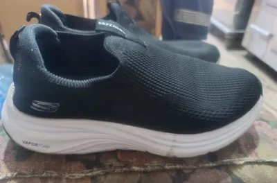 Продаются оригинальные кроссовки Skechers, состояние отличное 1