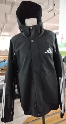 Adidas plashovka 1