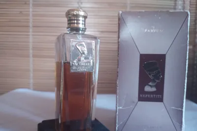 Духи , Nefertiti 1970г. 1