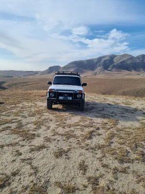 Lada niva 4 eshikli 1