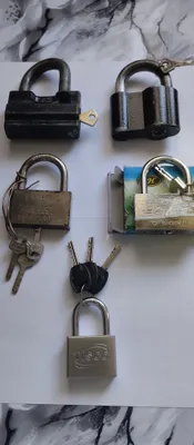 Замки разные СССР и современные. 1