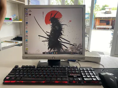 Ofis/uy uchun stol kompyuter 1