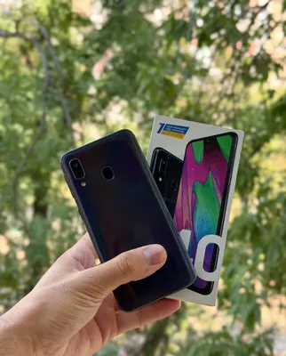 Samsung Galaxy A40 1