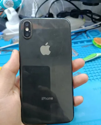 Продаётся iPhone X 1