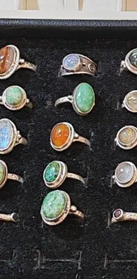 Кольца из серебра с натуральными камнями 1