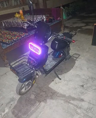 Skuter sotiladi holati yahshi 1