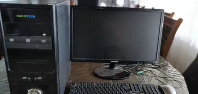 i5 4460, материнская плата H81, ОЗУ 4 ГБ, HDD 250 ГБ, Samsung 22 дюйма 1