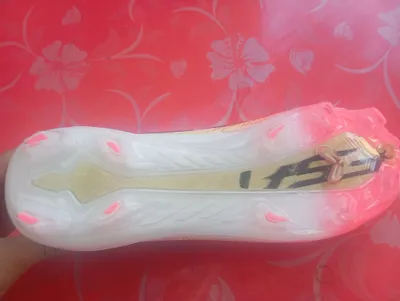 Футбольные бутсы adidas F50 1