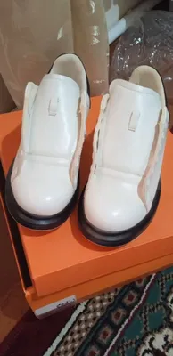 Ayollar krossovkalari 1