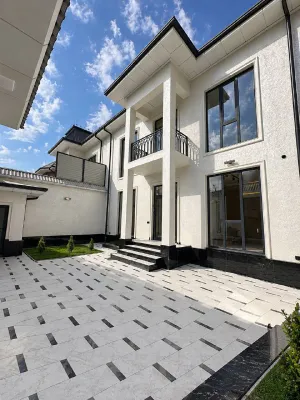 6 xonali kvartira, 200 m2, Mirzo Ulug'bek 1