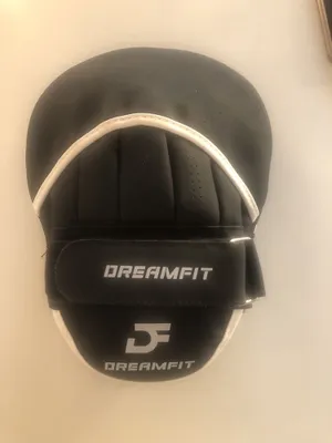 Боксерская лапа Dreamfit 1