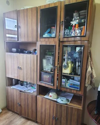 Ikki qismli mebel shkafi sotiladi