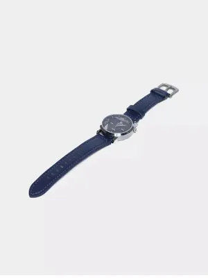 Новая модель часов Rolex треугольной формы 1