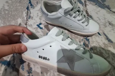 Golden goose lyuks sifat