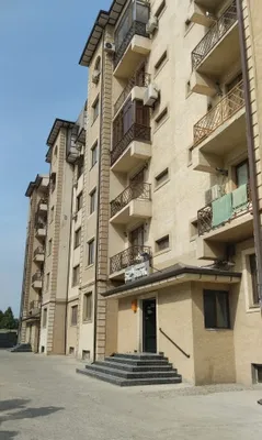 3 xonali kvartira sotiladi 1
