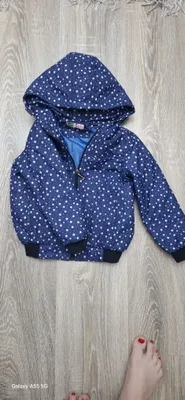 Продам демисезонную детскую куртку.