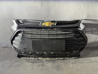 Tracker 2 uchun original radiator panjarasi va qoplamasi